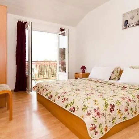 Nikol - Comfort Two Bedroom With Sea View 3 * Trpanj